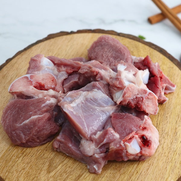 Lamb Shoulder diced ( on the bone ) from Adam Afro, your African supermarket in Milton Keynes
